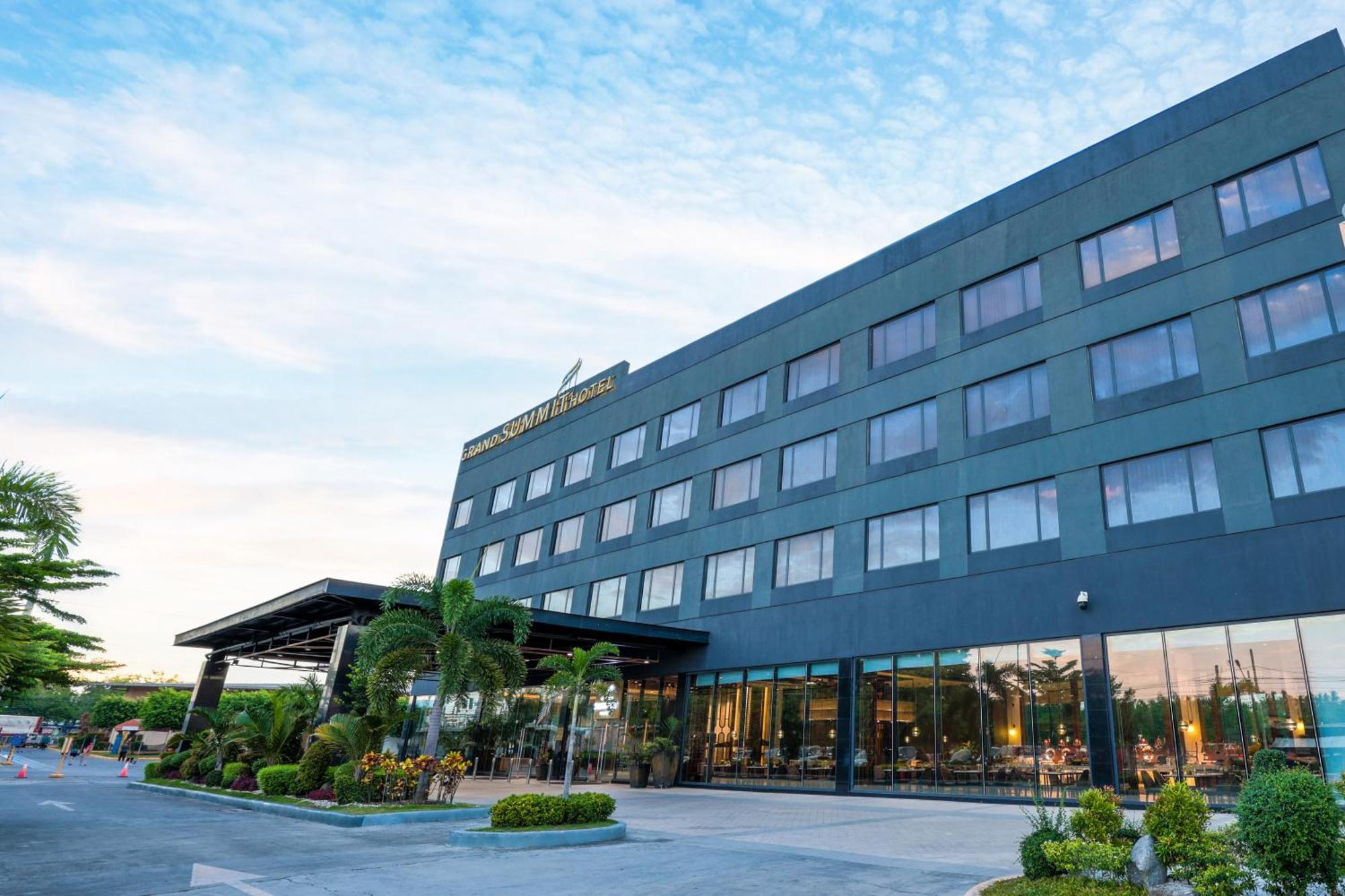 Grand Summit Hotel General Santos General Santos City ภายนอก รูปภาพ